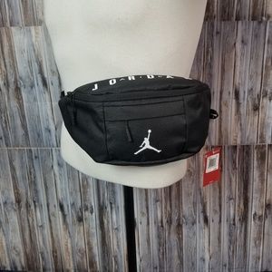 jordan fanny pack canada